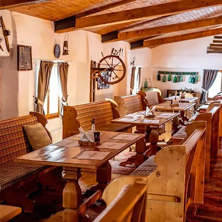 Wolkendorf Bio & Hotel Vulcan (Brasov)